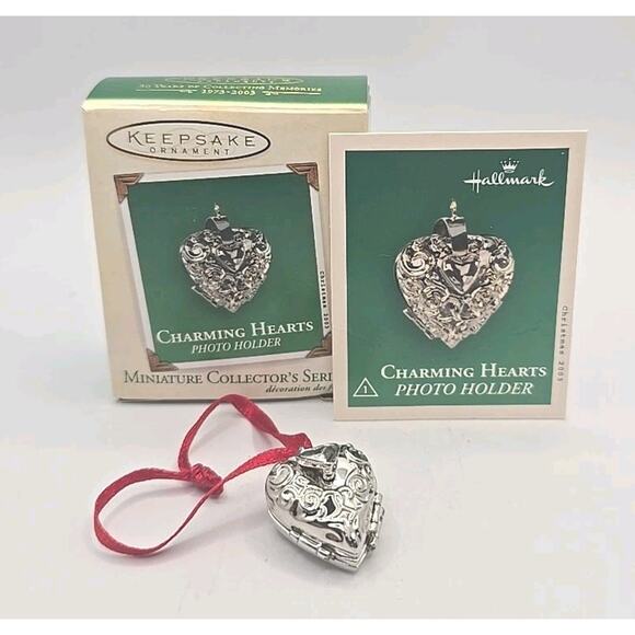 2003 Hallmark Miniature Charming Hearts Keepsake Ornament Heart Charm Locket U16 - Picture 1 of 4
